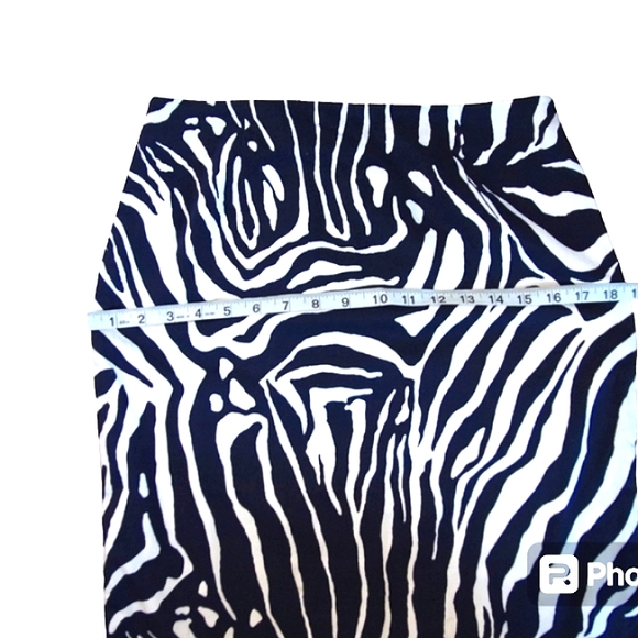 Jones Wear Stretch Skirt Size 4 Navy Blue and White - Picture 6 of 8